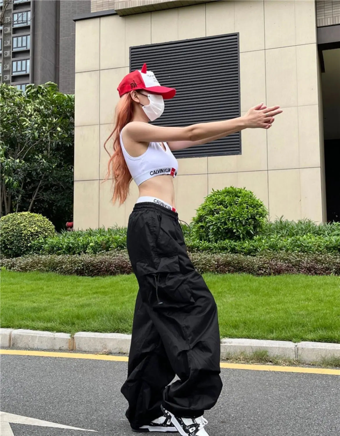 Y2K Parachute Black Pants Women Hippie Streetwear Oversize Pockets Cargo Trousers Harajuku Wide Leg Baggy Sweatpants