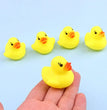 5Pcs/set Kids Floating Bath Toys Mini Swimming Rings Rubber Yellow Ducks Fishing Net Washing Swimming Toys Water Fun pool toys