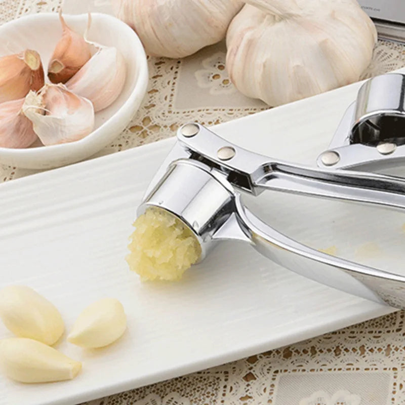 Garlic Press Mincer Stainless Steel Multifunction Crusher Kitchen Cooking Ginger Squeezer Masher Handheld Ginger Mincer Tools