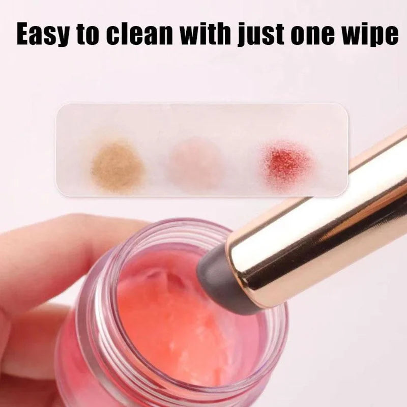 Wholesale Silicone Lip Brush With Cover Cap Concealer Brush Like Fingertips Q Soft Lipstick Makeup Brushes Round Head No Broken