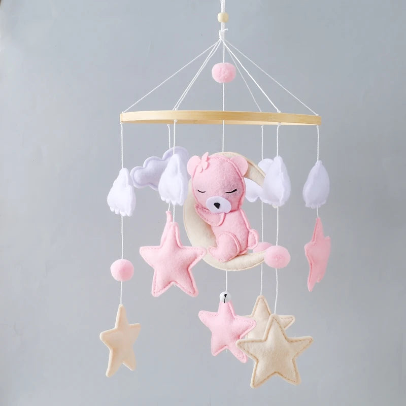 Wooden Crib Mobile Baby Bed Bell Rattle Toy Soft Felt Cartoon Bear Mobile Hanging Newborn Music Box Bed Bell Hanging Bracket Toy